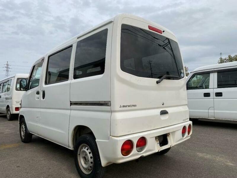 MINICAB VAN