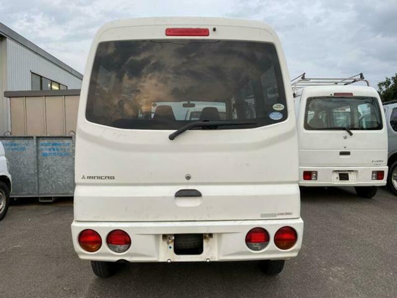 MINICAB VAN
