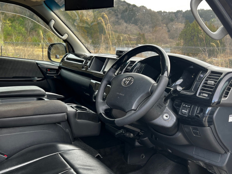 HIACE VAN-15