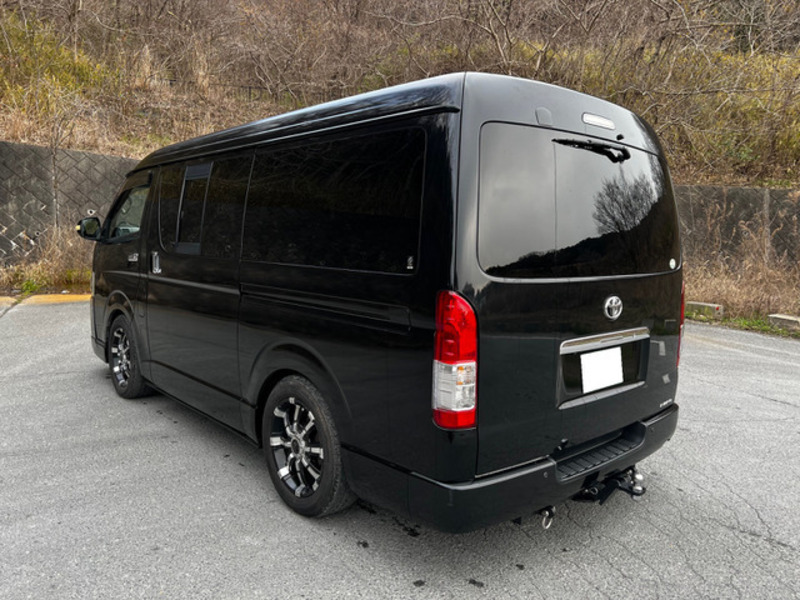HIACE VAN-8