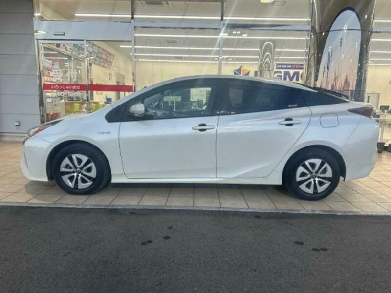 PRIUS-1