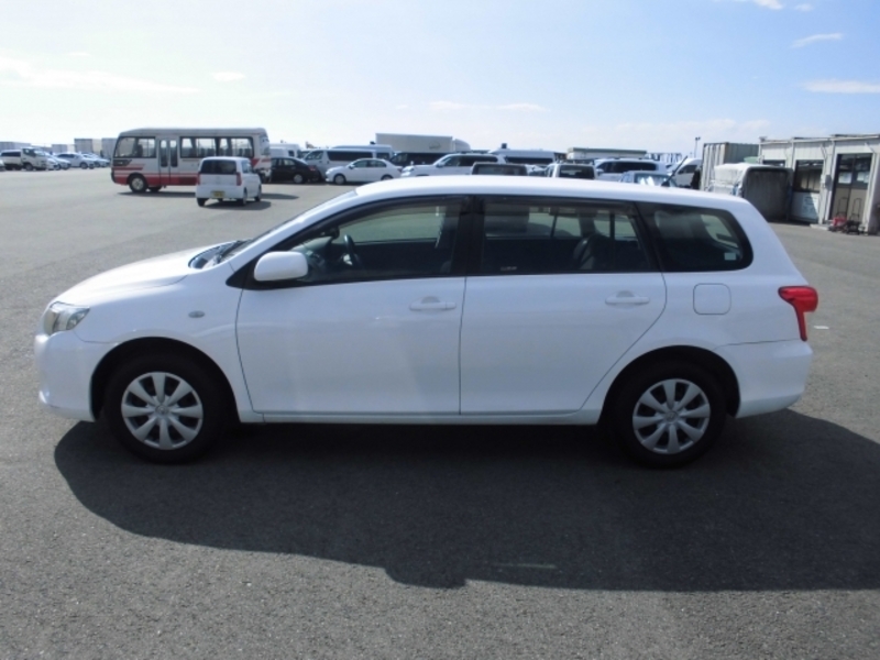 COROLLA FIELDER