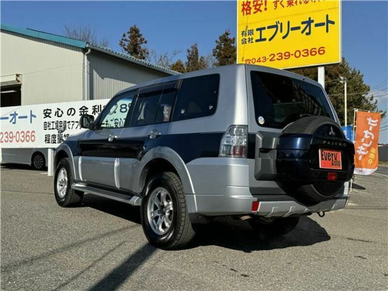 PAJERO-4