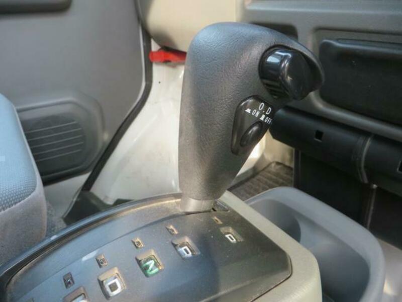 MINICAB VAN