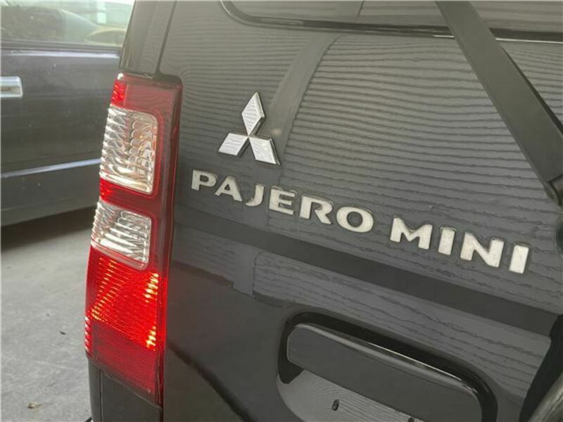 PAJERO MINI