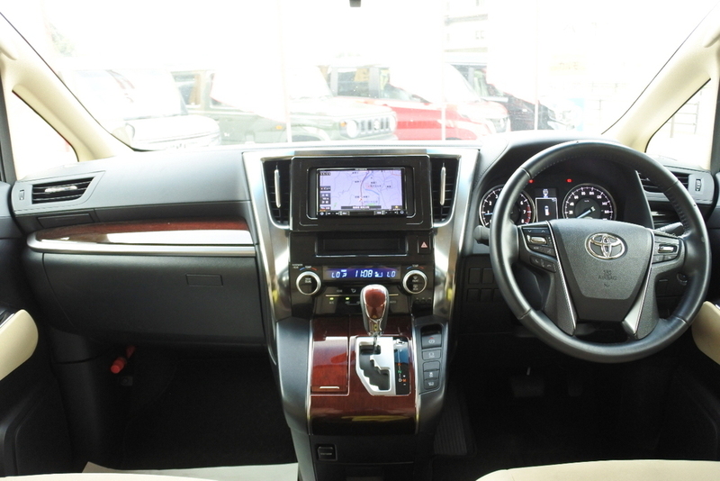 ALPHARD-7