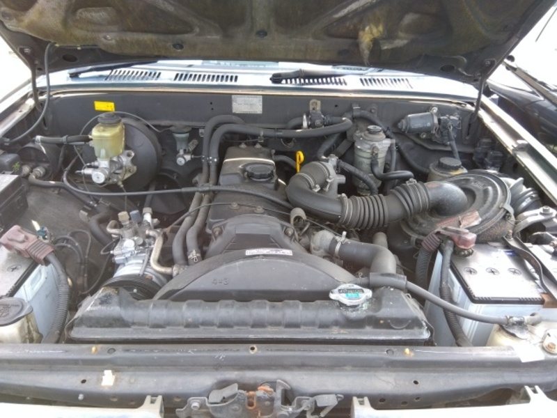 HILUX-1