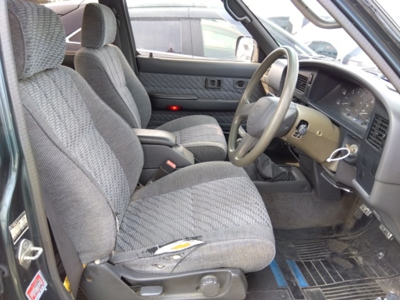 HILUX-5