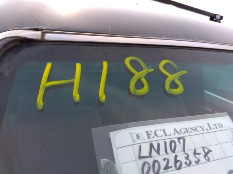 HILUX-17