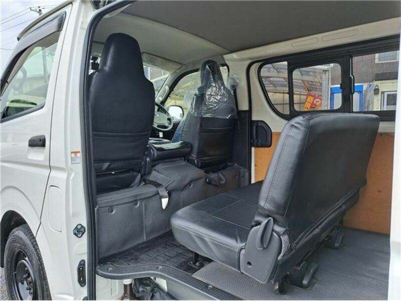 HIACE VAN-46