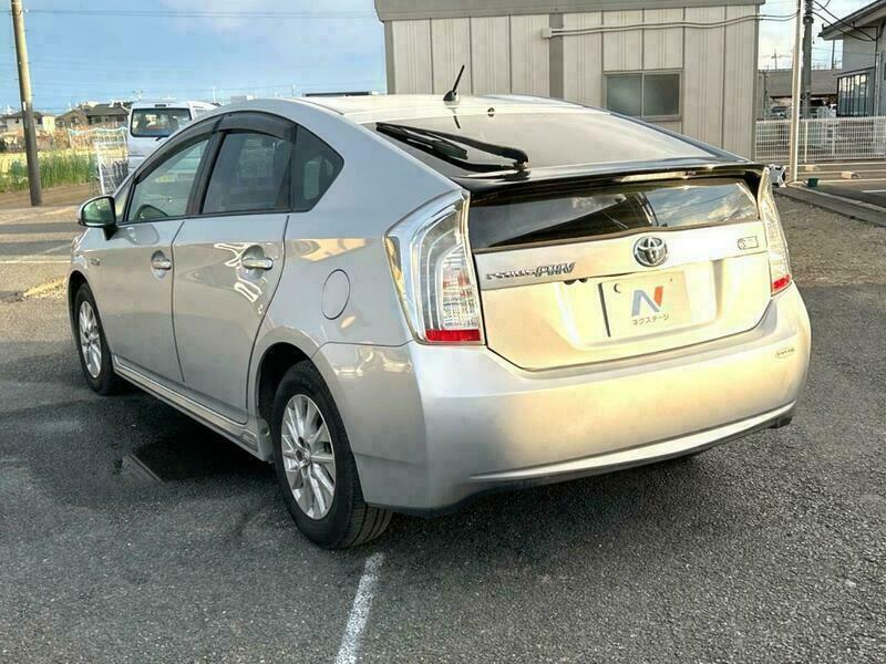 PRIUS PHV-52