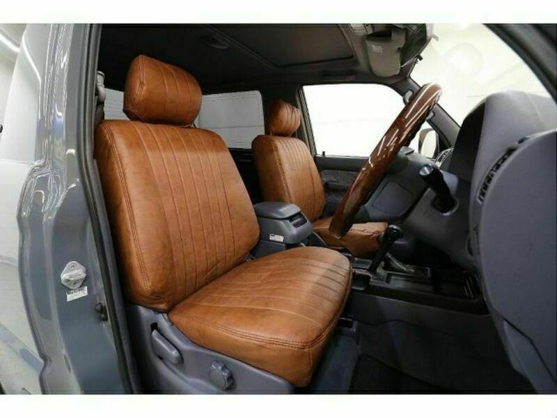 LAND CRUISER PRADO-6