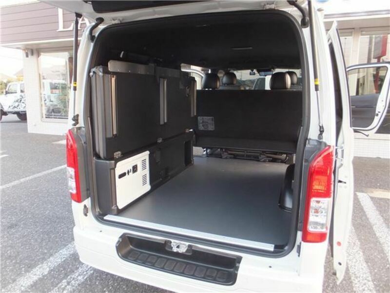 HIACE-4