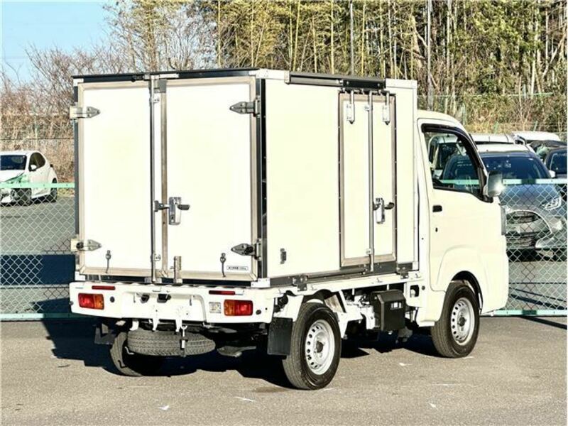 HIJET TRUCK-1