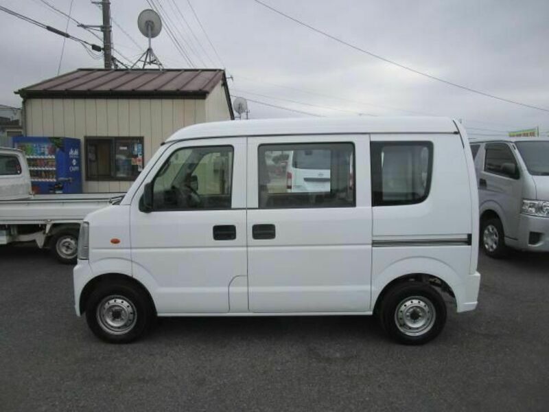 MINICAB VAN-4