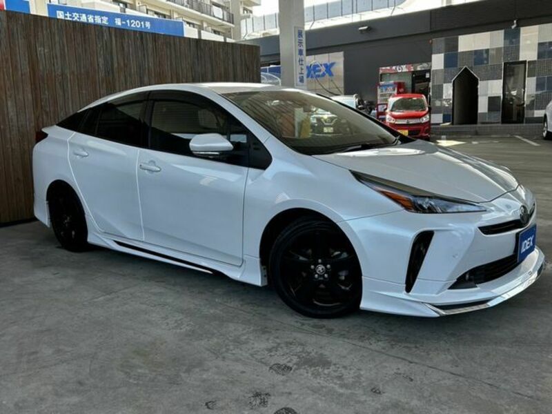 PRIUS-4