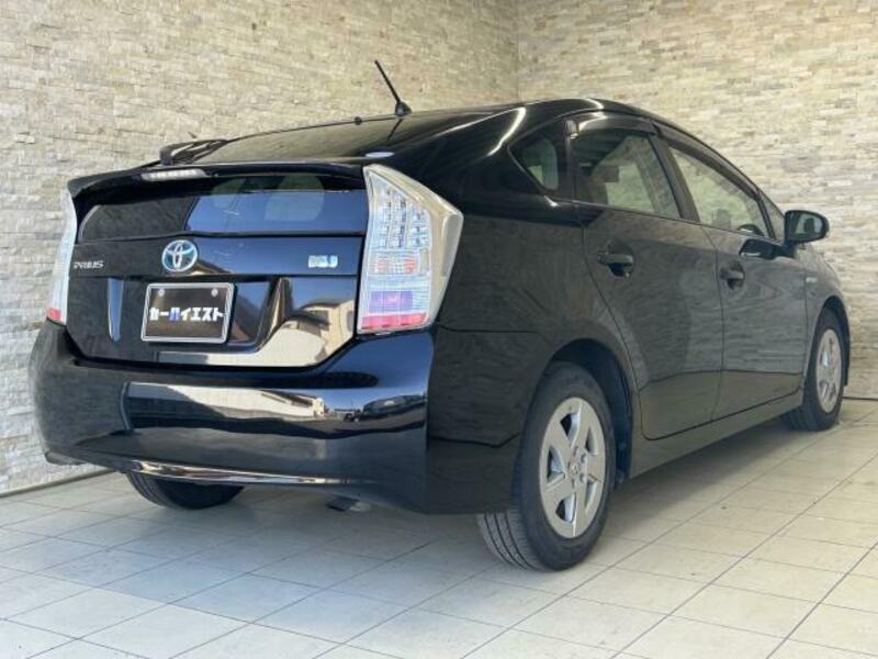 PRIUS-2