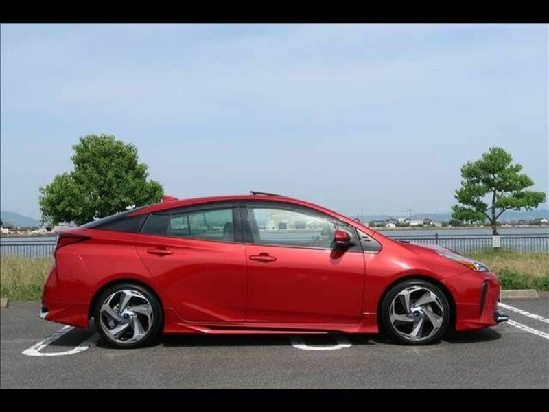 PRIUS-1