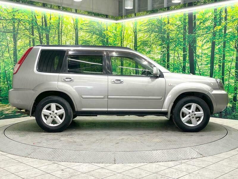 X-TRAIL