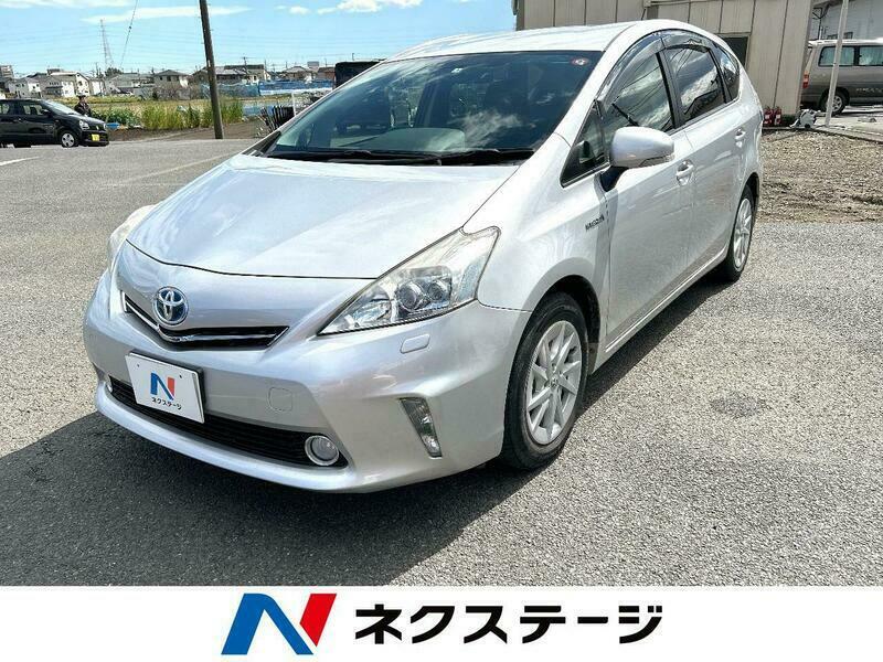 PRIUS ALPHA-37