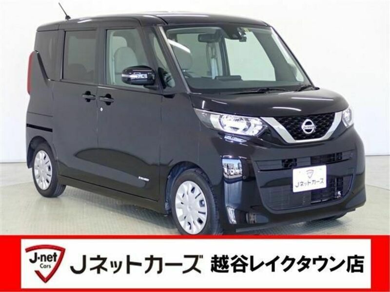 NISSAN　ROOX