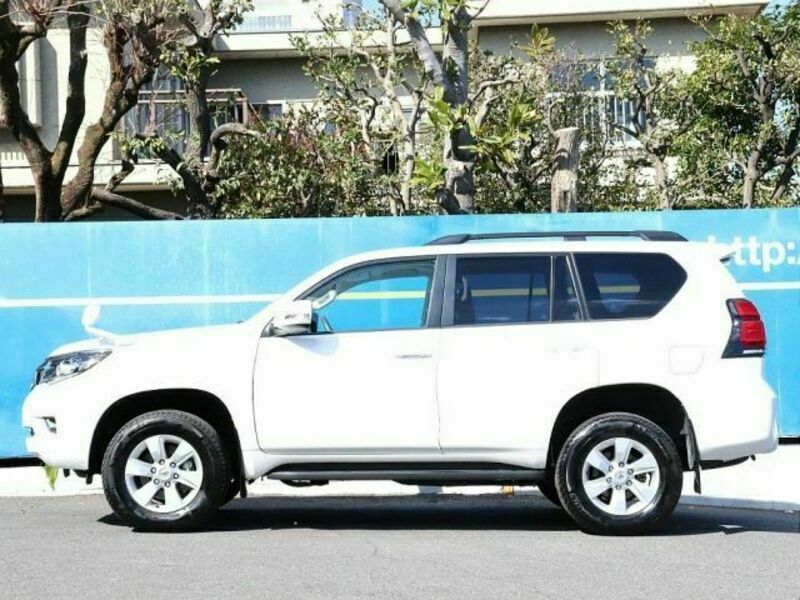 LAND CRUISER PRADO-4