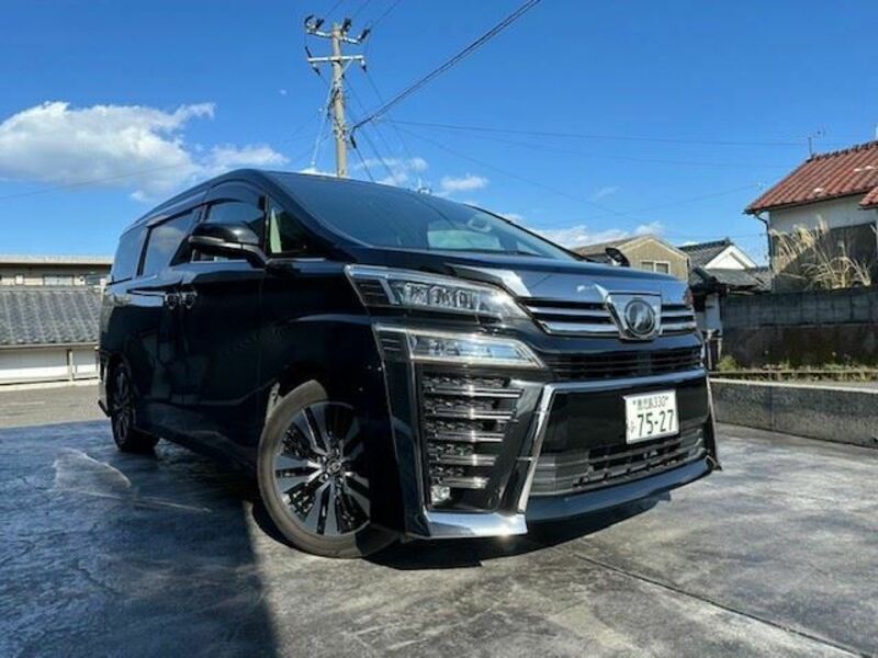 TOYOTA　VELLFIRE