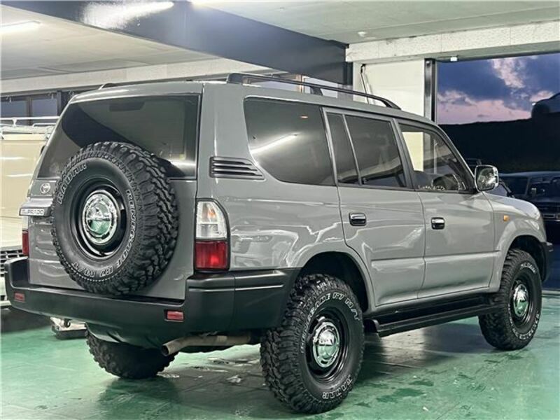 LAND CRUISER PRADO-5