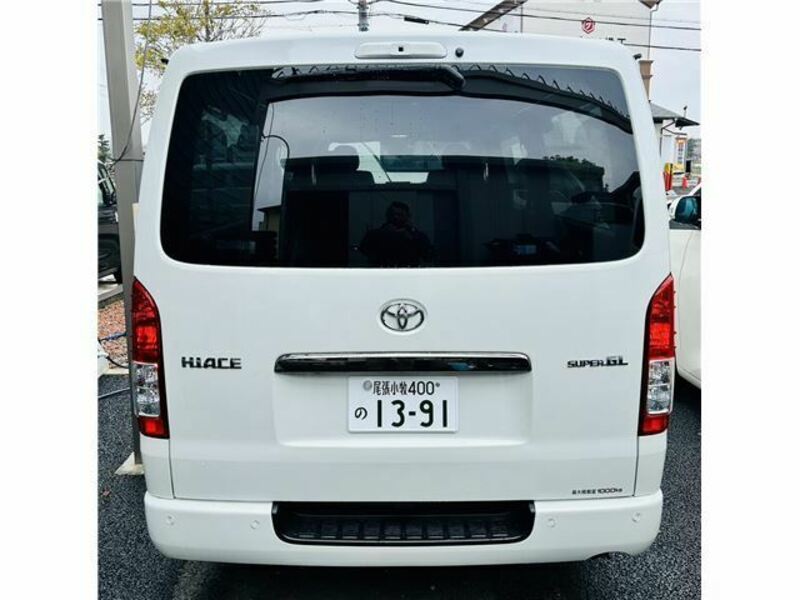 HIACE VAN
