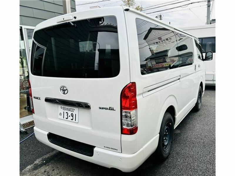 HIACE VAN
