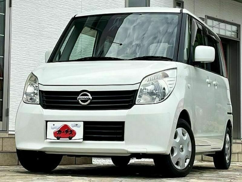 NISSAN　ROOX