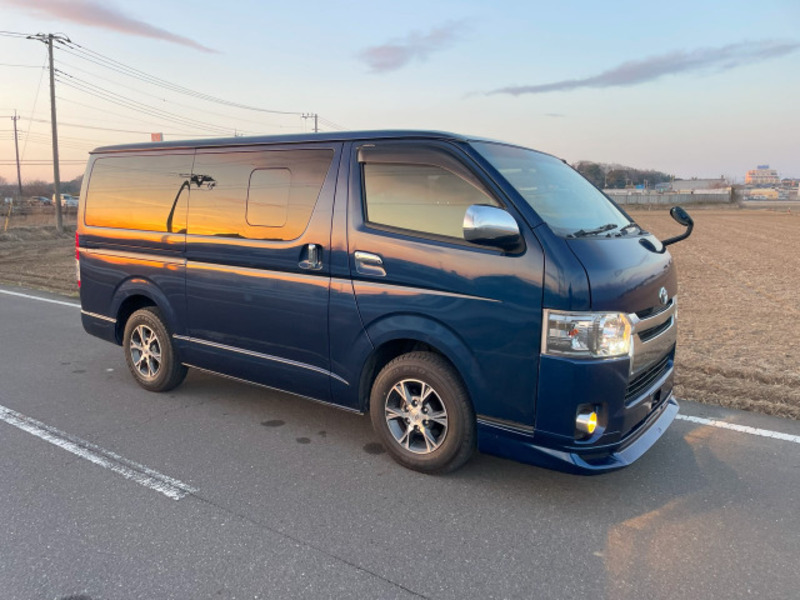 HIACE VAN-8