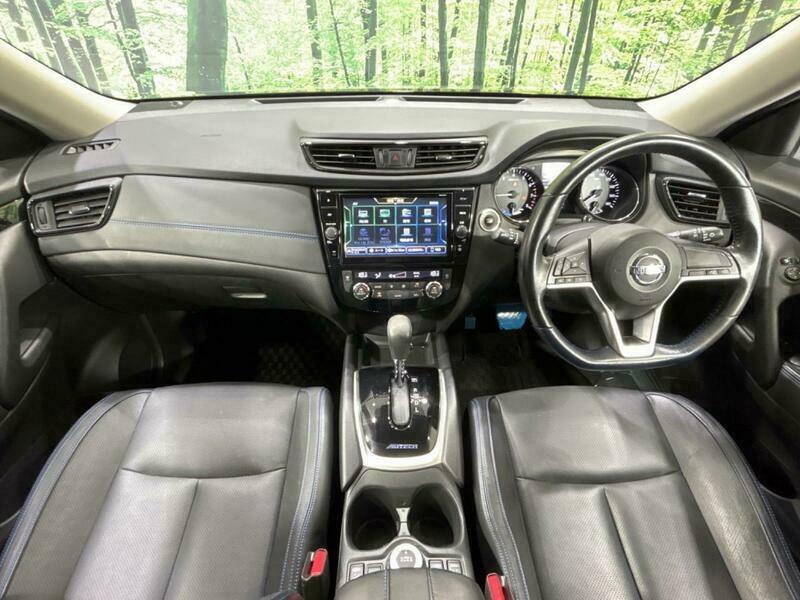 X-TRAIL-1