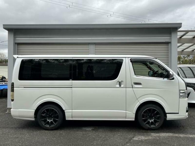 HIACE VAN-9