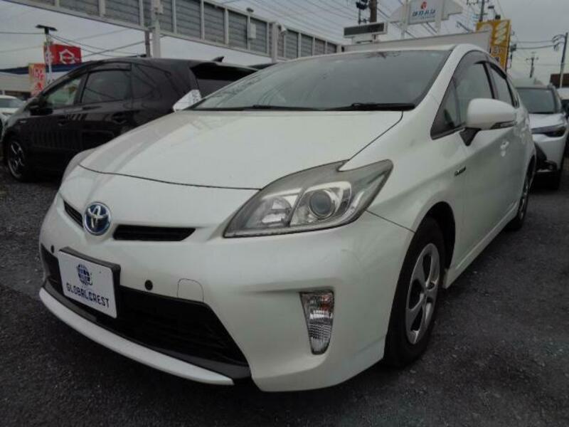 TOYOTA　PRIUS