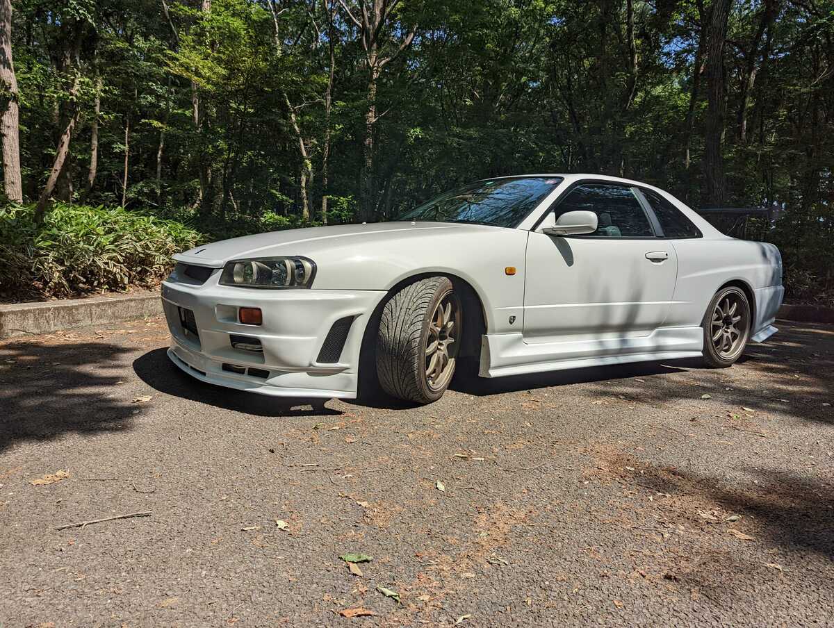 You Can Now Import a 1998 Nissan R34 Skyline. But Should You?